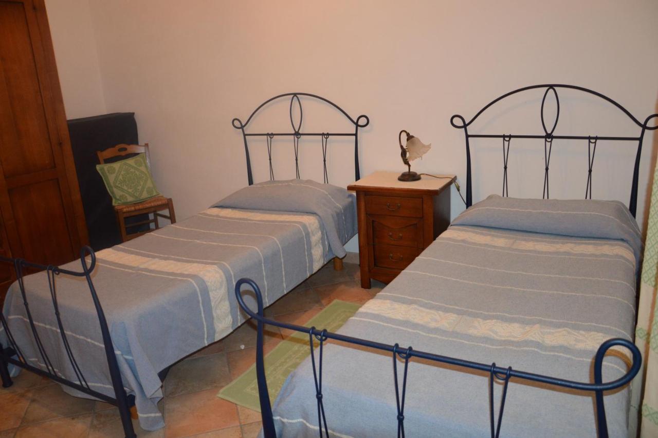 Sa Domo Tua Iun E5942 Bed & Breakfast Bonorva Bagian luar foto