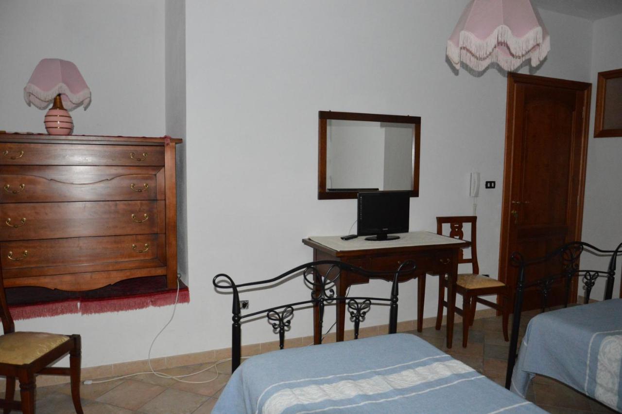 Sa Domo Tua Iun E5942 Bed & Breakfast Bonorva Bagian luar foto
